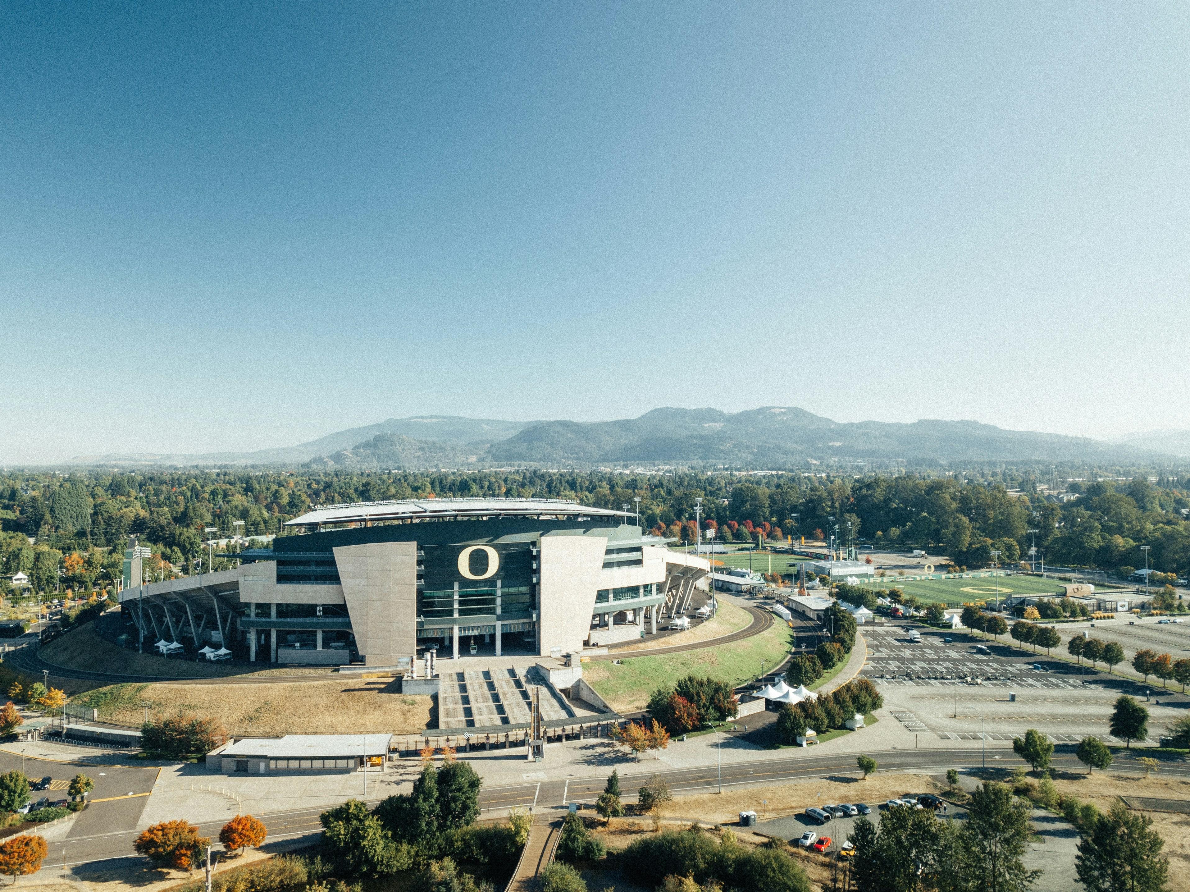 Eugene Oregon with the Cascade mountains in the distance