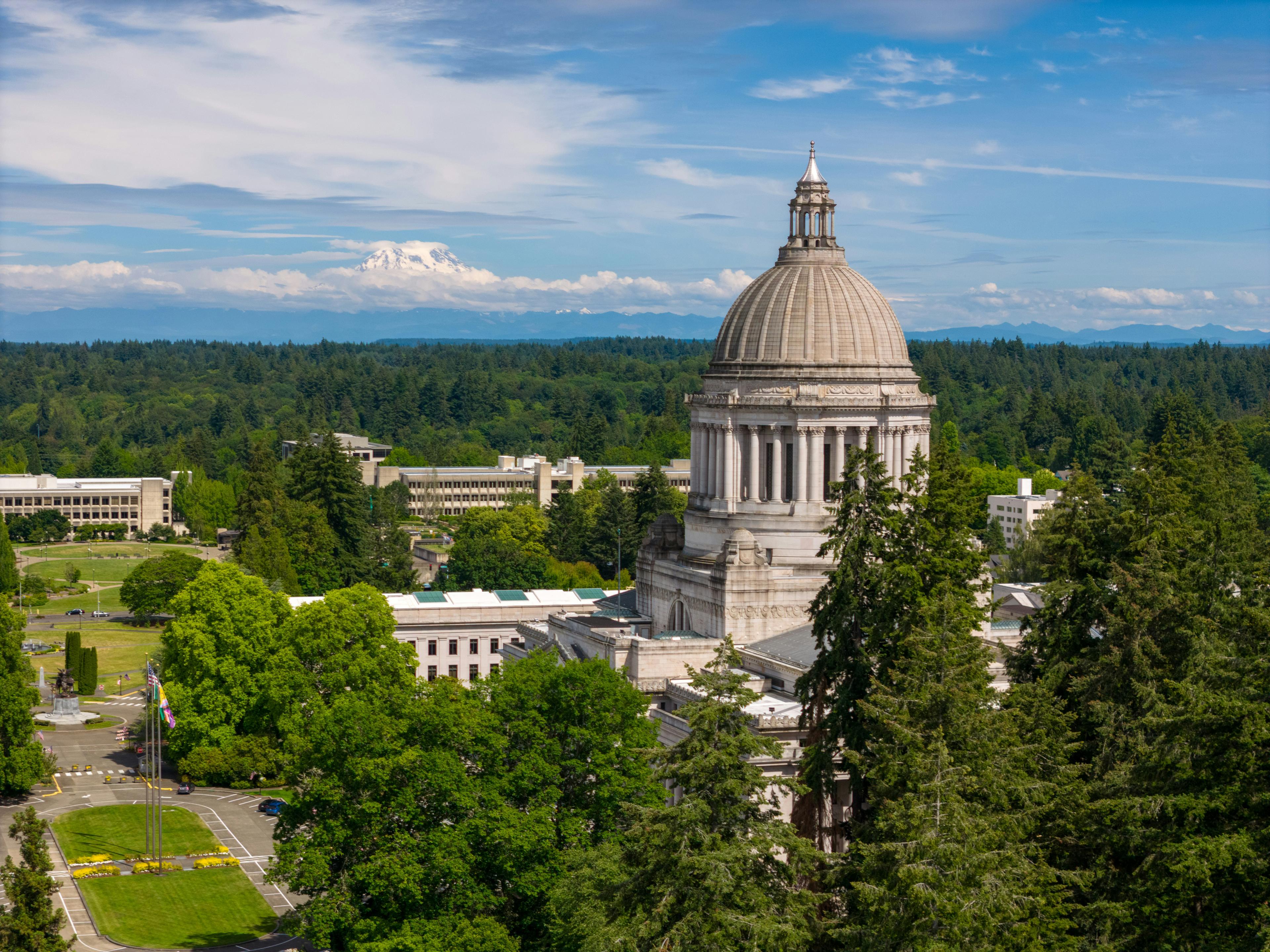 Washington State Capitol building in Olympia with the Capitol Lake